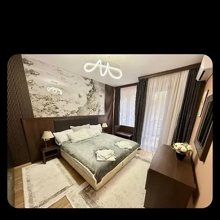 Dark Lux Apartman